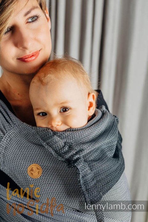 Nosidełko dla dzieci WRAP-TAI TODDLER, bawełna, splot jodełkowy, z kapturkiem, MAŁA JODEŁKA OMBRE SZARY Nosidełko dla dzieci WRAP-TAI TODDLER, bawełna, splot jodełkowy, z kapturkiem, MAŁA JODEŁKA OMBRE SZARY