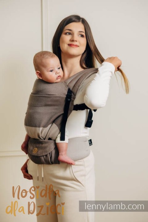 Moje Pierwsze Nosidełko LennyLight, splot jodełkowy, 100% bawełna , rozmiar standard - MAŁA JODEŁKA BABY CAFFE LATTE Moje Pierwsze Nosidełko LennyLight, splot jodełkowy, 100% bawełna , rozmiar standard - MAŁA JODEŁKA BABY CAFFE LATTE