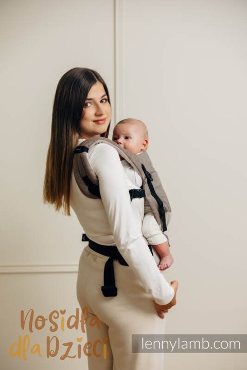 Moje Pierwsze Nosidełko LennyLight, splot jodełkowy, 100% bawełna , rozmiar standard - MAŁA JODEŁKA BABY CAFFE LATTE Moje Pierwsze Nosidełko LennyLight, splot jodełkowy, 100% bawełna , rozmiar standard - MAŁA JODEŁKA BABY CAFFE LATTE