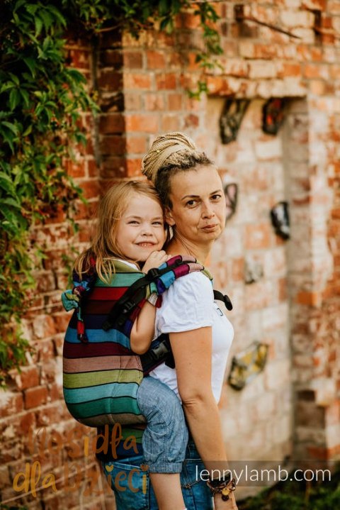 Nosidełko LennyPreschool z tkaniny skośno-krzyżowej 100% bawełna, rozmiar preschool - KARUZELA BARW (drugi gatunek)