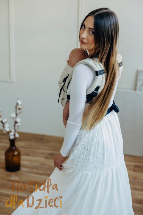 Nosidełko LennyLight z tkaniny skośno-krzyżowej (50% bawełna, 25% konopie, 25% lyocell), rozmiar standard - AIRY