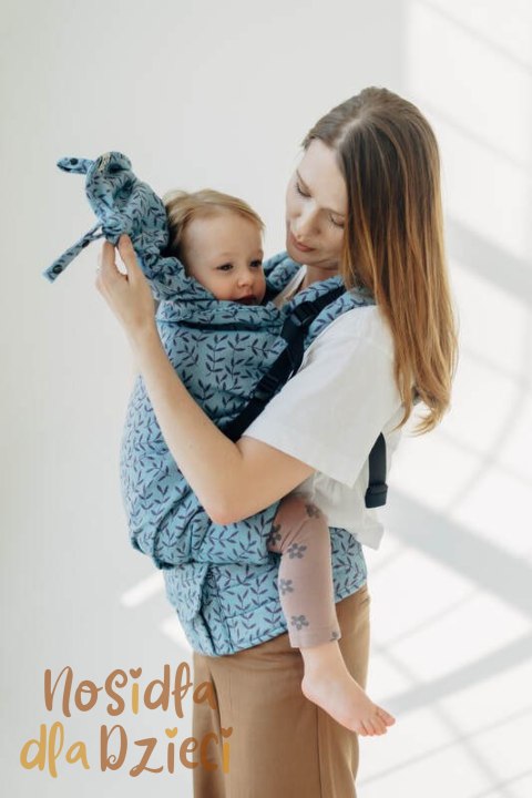 Nosidełko LennyPreschool z tkaniny żakardowej 100% bawełna, rozmiar preschool - ZACZAROWANY ZAKĄTEK - FAIRY