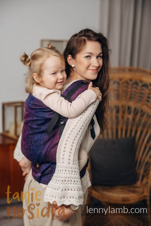Nosidełko LennyPreschool z tkaniny żakardowej 100% bawełna, rozmiar preschool - DZIKIE WINO - BOUQUET Nosidełko LennyPreschool z tkaniny żakardowej 100% bawełna, rozmiar preschool - DZIKIE WINO - BOUQUET