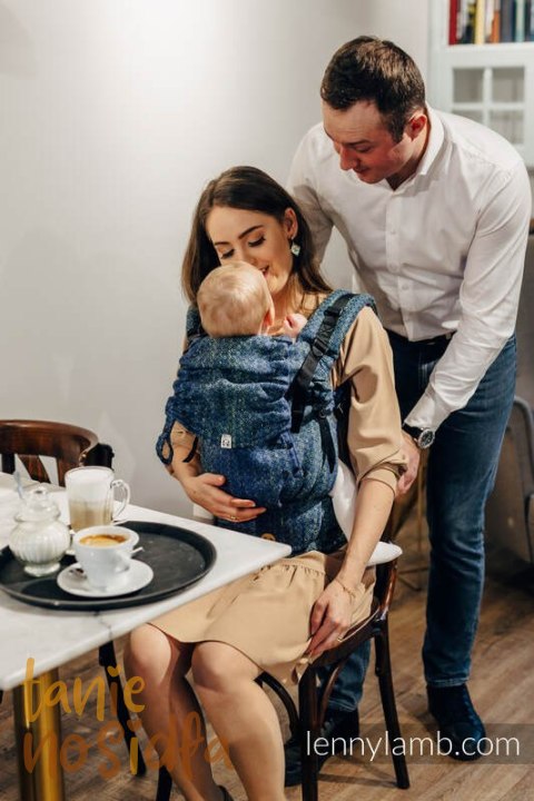 Nosidełko LennyUpGrade z tkaniny żakardowej 62% Bawełna 38% Jedwab Tussah, rozmiar standard - LITTLE LOVE - NEO